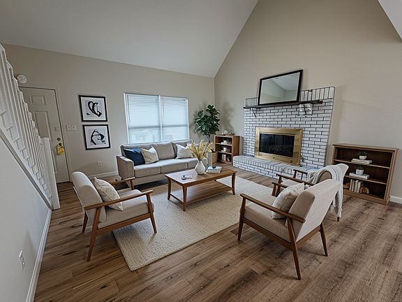 4th image of 1918 Mirtle Grove Ct
