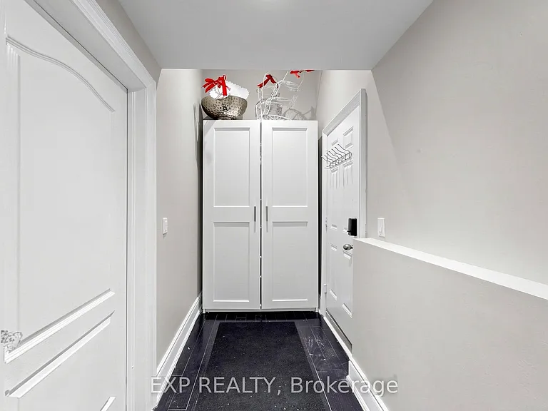 1865 Woodview Ave #BASEMENT — Photo 49