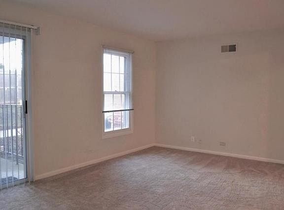 5th image of 520 Shorely Dr APT 104
