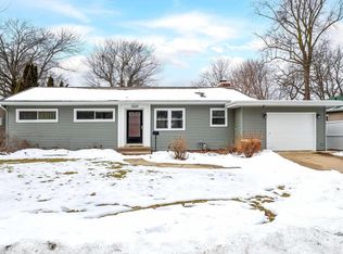 2649 5th Street Ct, East Moline, IL 61244
