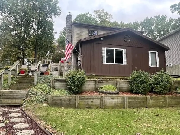 620 Ln 120 Lime Lk, Angola, IN 46703