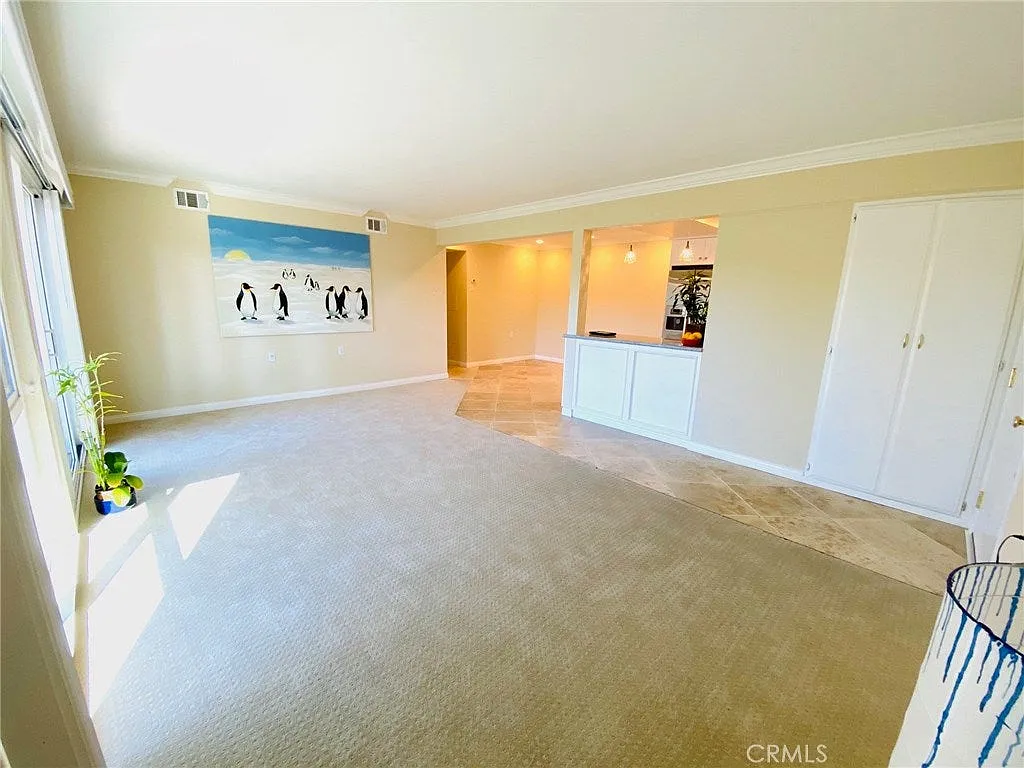 2 bed, 1009 sqft, $3,200 — Photo 1