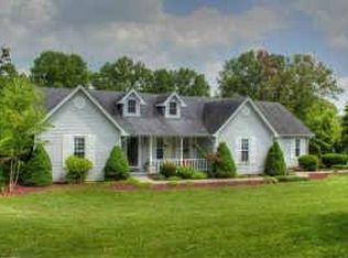 1565 W Laurel Rd, London, KY 40741