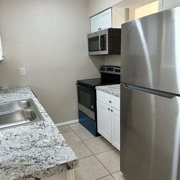 3303 Astoria Ave — Photo 8
