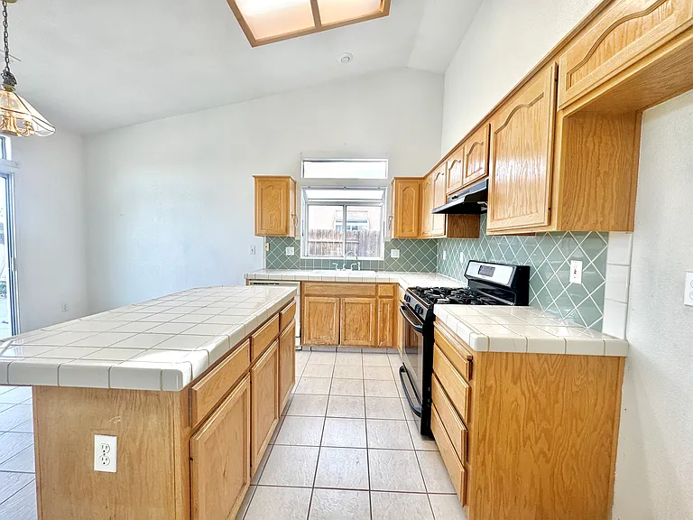 2561 Goldeneye Dr — Photo 18