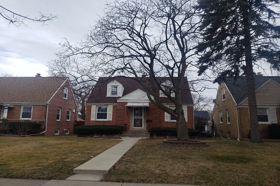 1st image of 7942 W Wellington Ave
