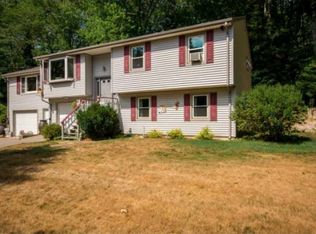2743 S County Trl, South Kingstown, RI 02892