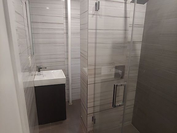 4th image of 411 E 118th St #10AA