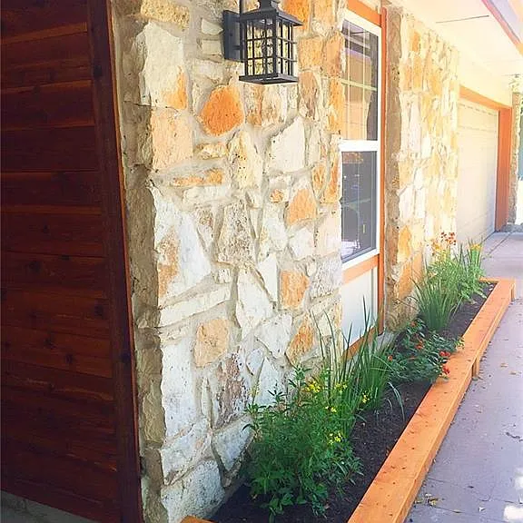 3305 Spaniel Dr — Photo 4