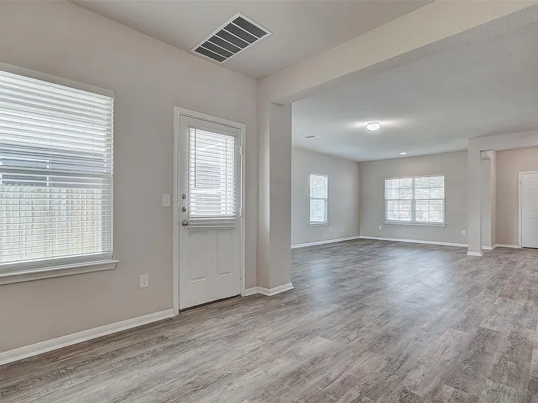 3207 Tilmon Ln — Photo 15