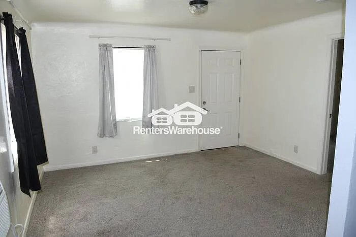 1 bed, 1.0 bath, 520 sqft, $890 — Photo 4