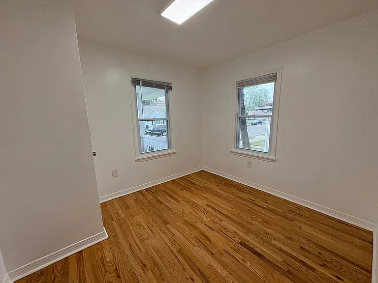 425 Drummond Ave — Photo 20