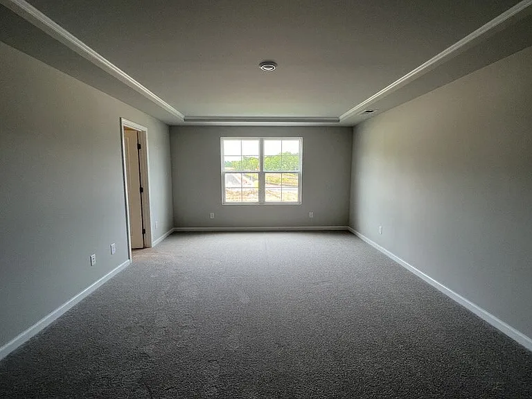 1090 Gemma Dr — Photo 3