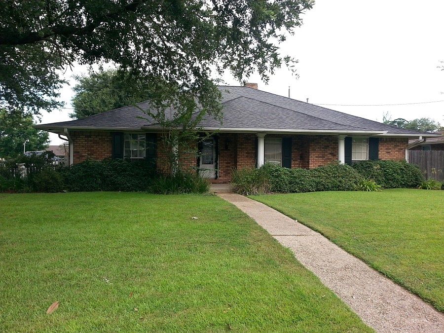 1st image of 1194 Desoto Dr