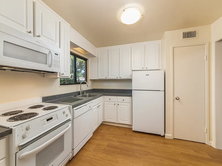 Camelback North Apartments CNM — Photo 53
