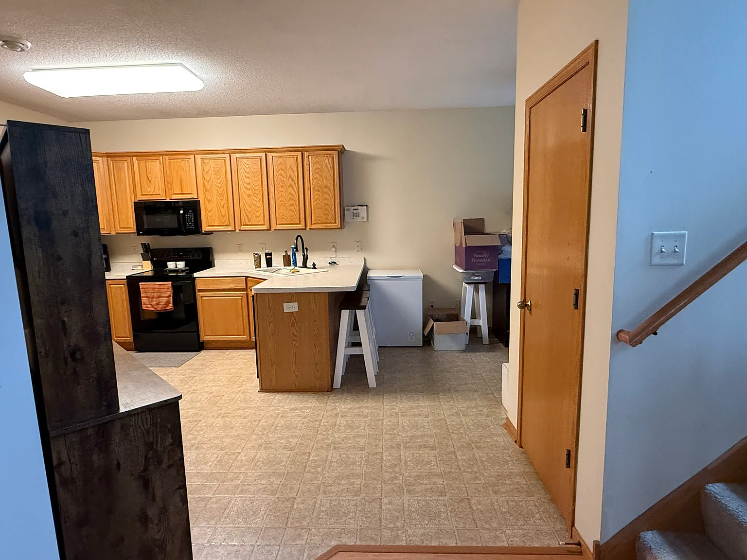 2 Bed/3 Bath Townhome in Northfield — Photo 4