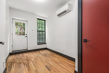 Rented by Rennit Inc.