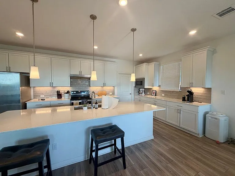 193 Slenderleaf Dr — Photo 3