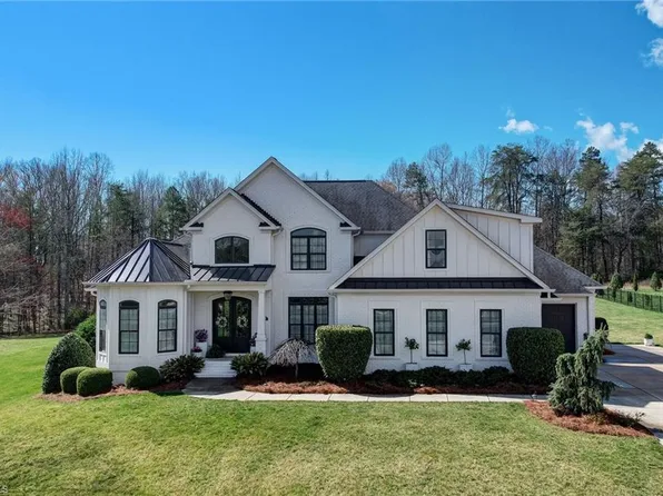 5603 Feather Ct, Summerfield, NC 27358