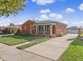 3803 Steiner St, Trenton, MI 48183