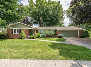 1596 Riverview Ave, Monroe, MI 48162