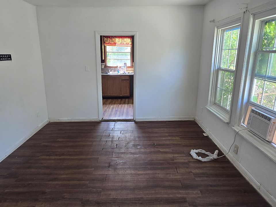 1st image of 125 15th Ct N