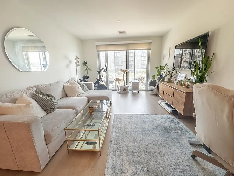 65 Lewis St #204 — Photo 5