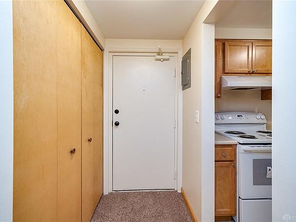 4th image of 1102 Arrowhead Xing APT D