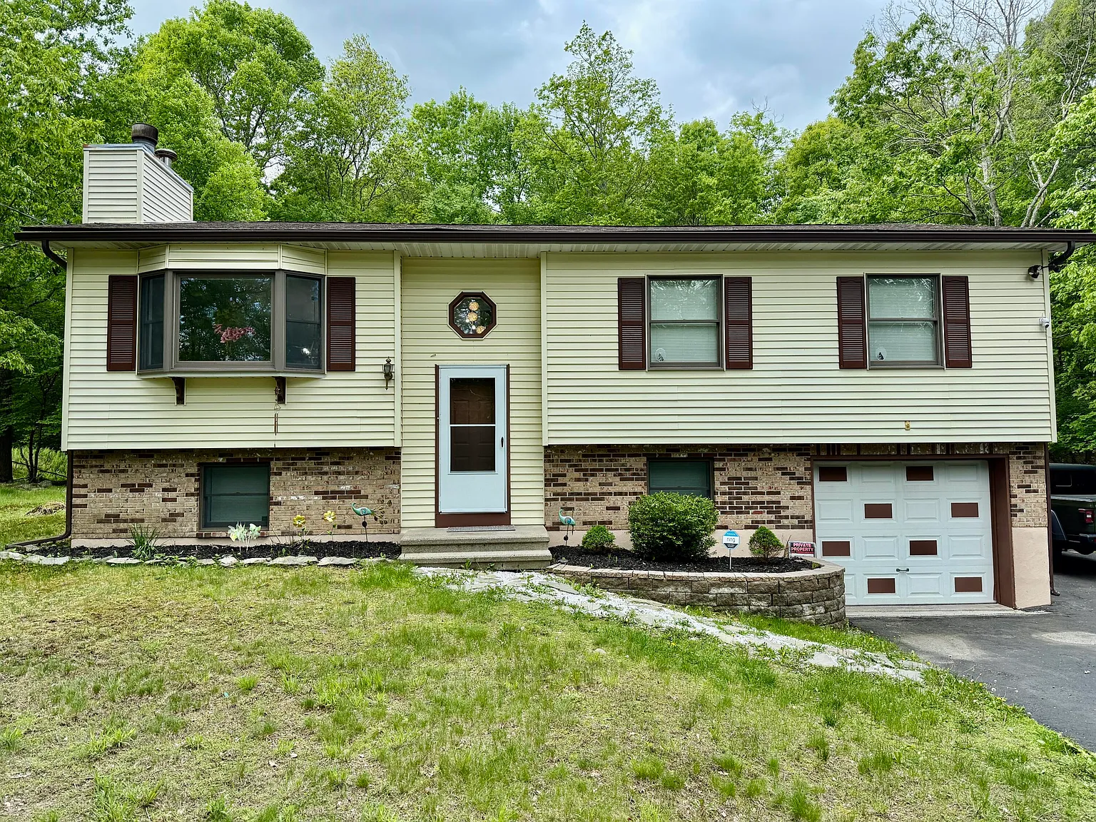 1223 Coolbaugh Rd photo 1