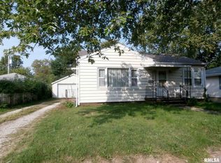 1507 S 3rd St, Pekin, IL 61554