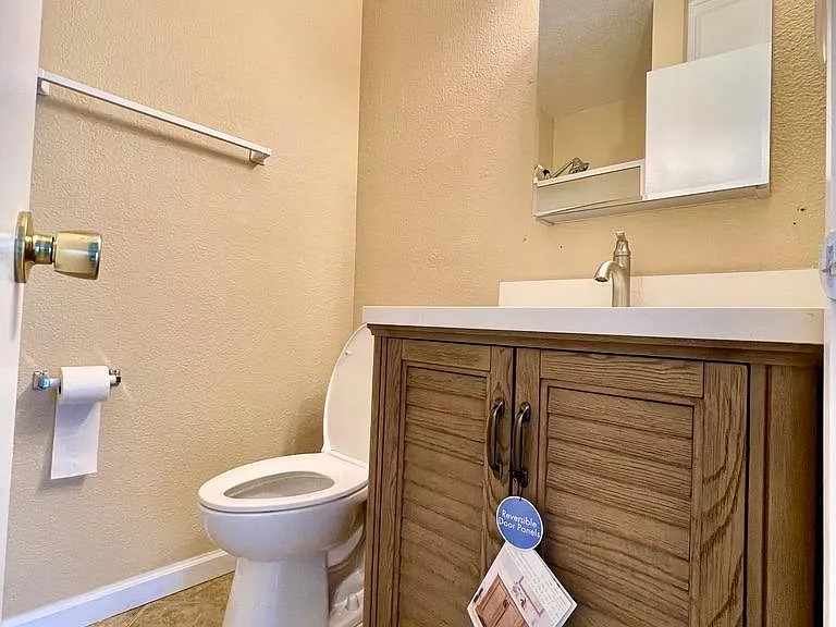 103B Hoxsie Ct — Photo 12