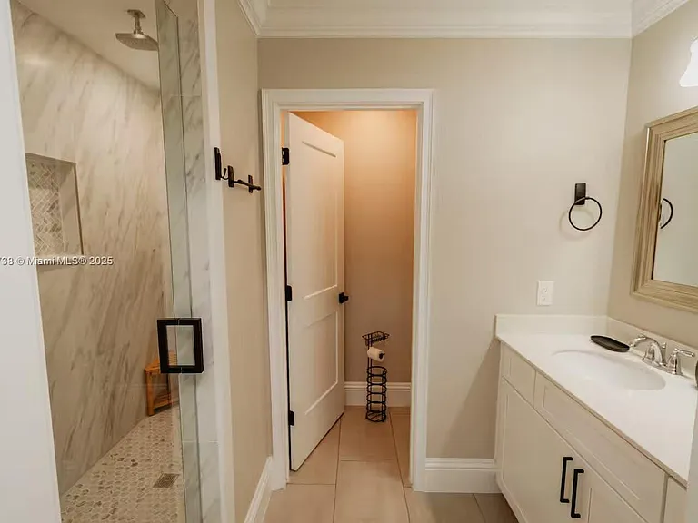 9675 SW Anchor Dr — Photo 30