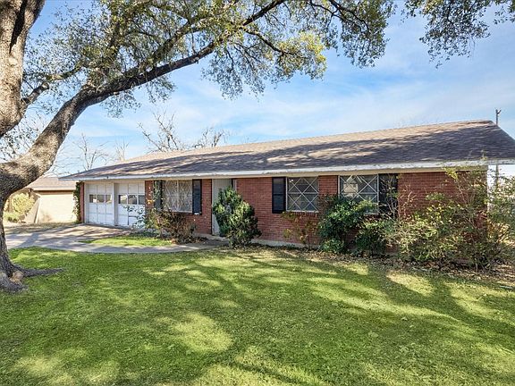 2nd image of 11515 Oak Trl