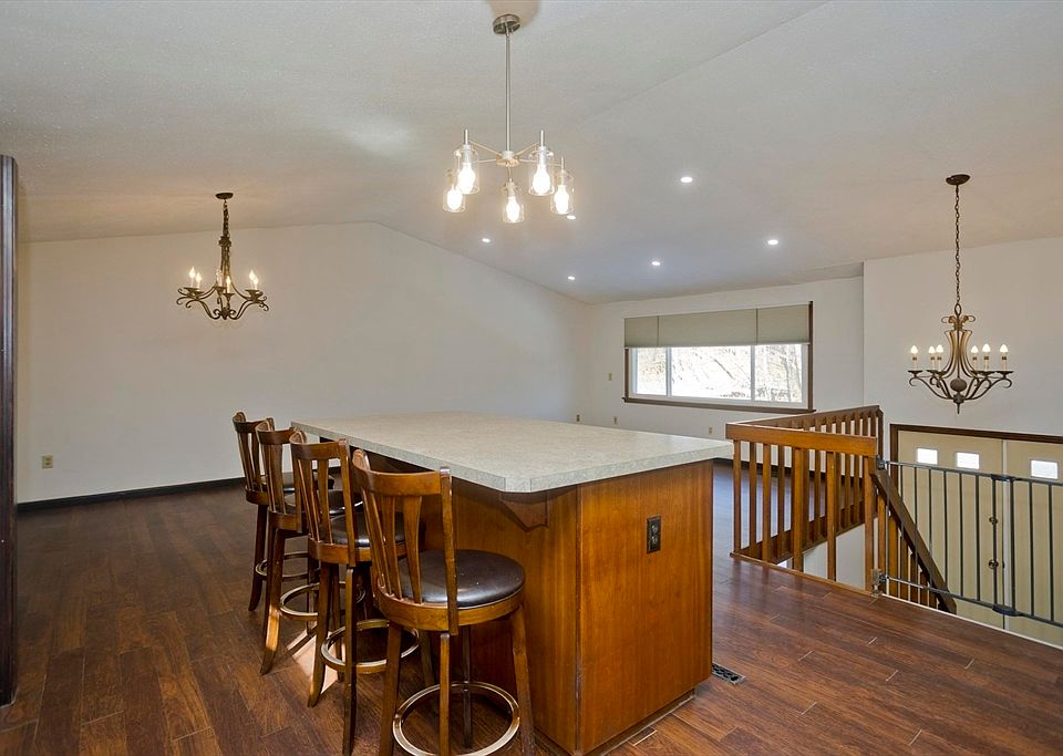 85 Cooper St, Agawam, MA 01001 Zillow