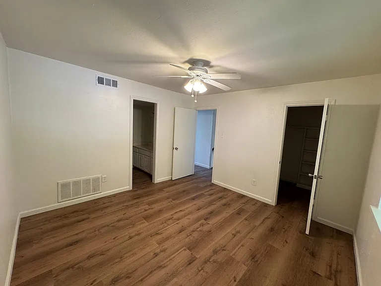 6552 Chicory Ct — Photo 12