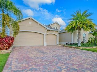 1522 Emerald Dunes Dr, Sun City Center, FL 33573