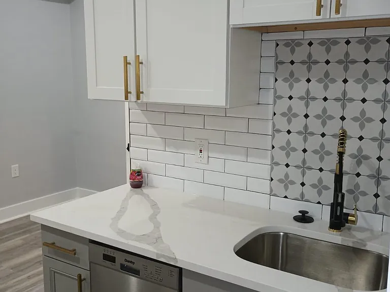 110 E 18th Ave #6 — Photo 3