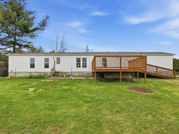 2220 30th Ave, Blanchard, MI 49310