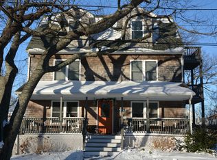 38 Canopus Ave, Narragansett, RI 02882