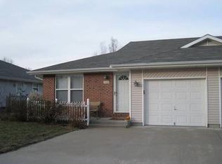 18 Red Bud Ln, Trimble, MO 64492