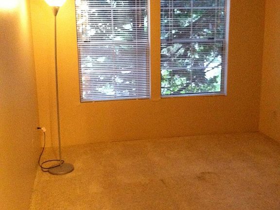 4th image of 7603 Concord Ln NE #102