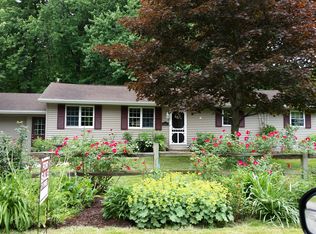 260 Oakdale Dr, Bay City, MI