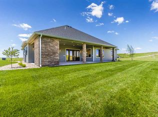5204 Macleod Dr, Manhattan, KS 66503