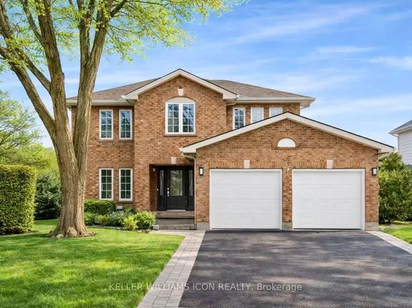 26 Tanner Cres, Ottawa, ON K2K 2M7