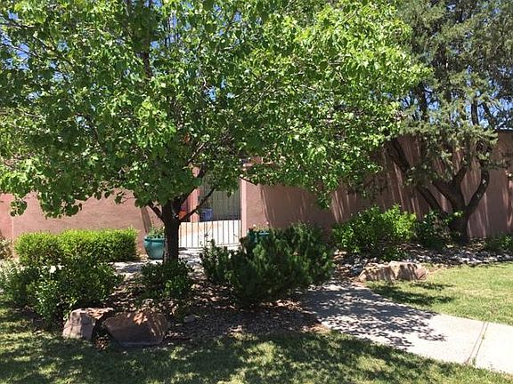 3rd image of 1401 Avenida Manana NE