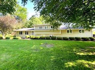 6N530 Foley Ln, St Charles, IL 60175