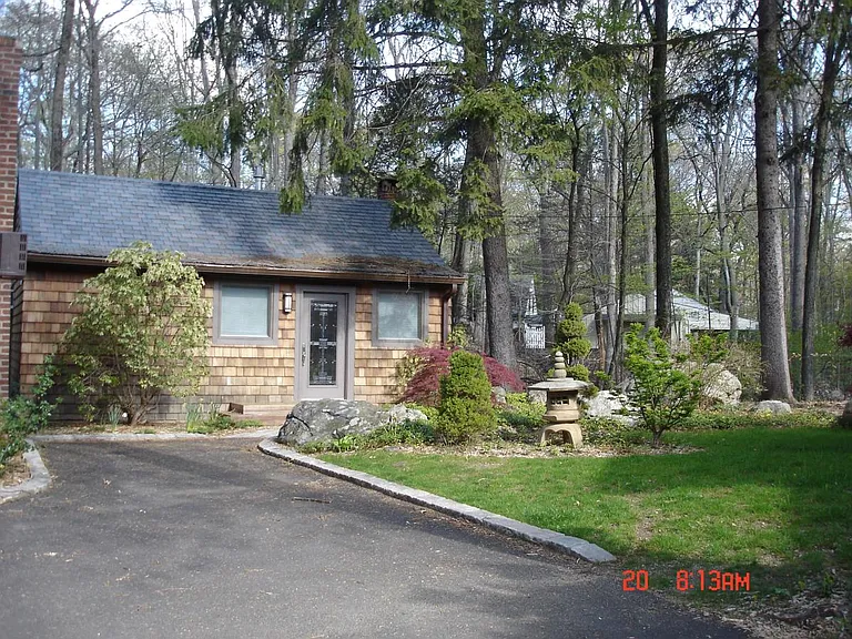 Picture of cottage