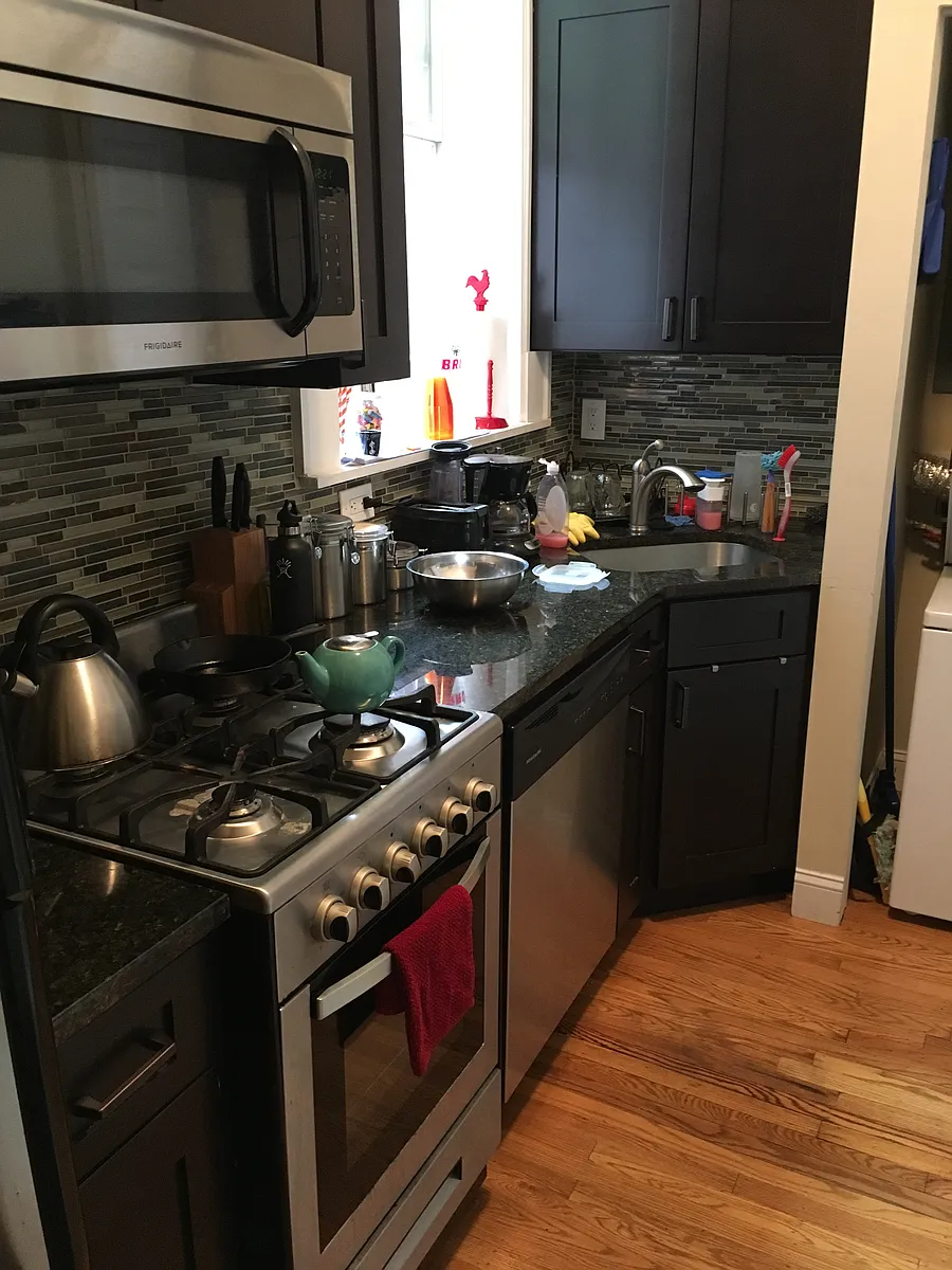 Building Photo - 1525 Spruce St #30E