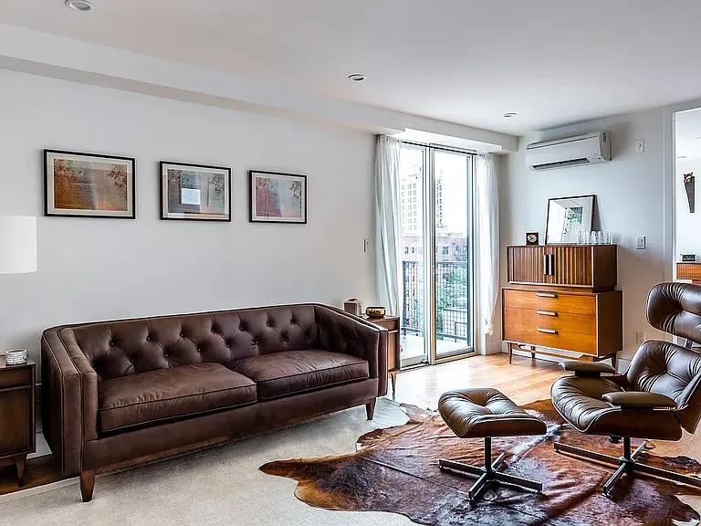 620 Parkside Ave #2B — Photo 1