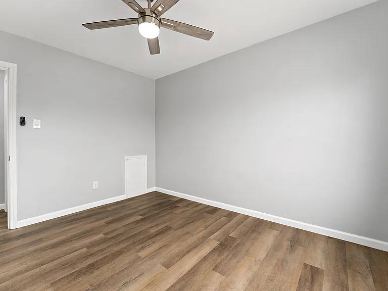 315 N Washington St #10 — Photo 6
